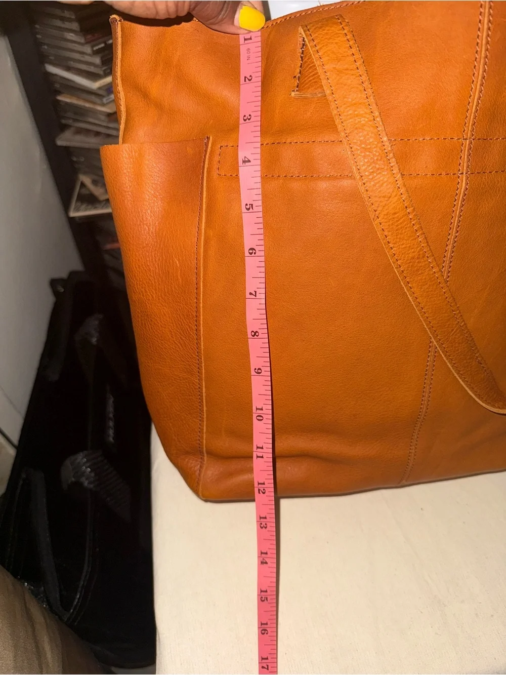 Leather Tote Bag in Cognac - Unbranded